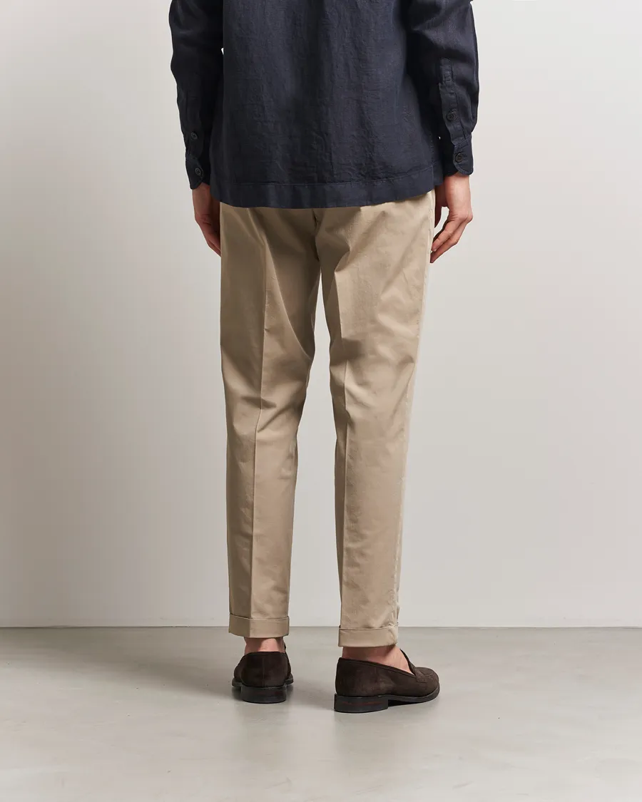 Easy Fit Pleated Cotton Stretch Chino Taupe